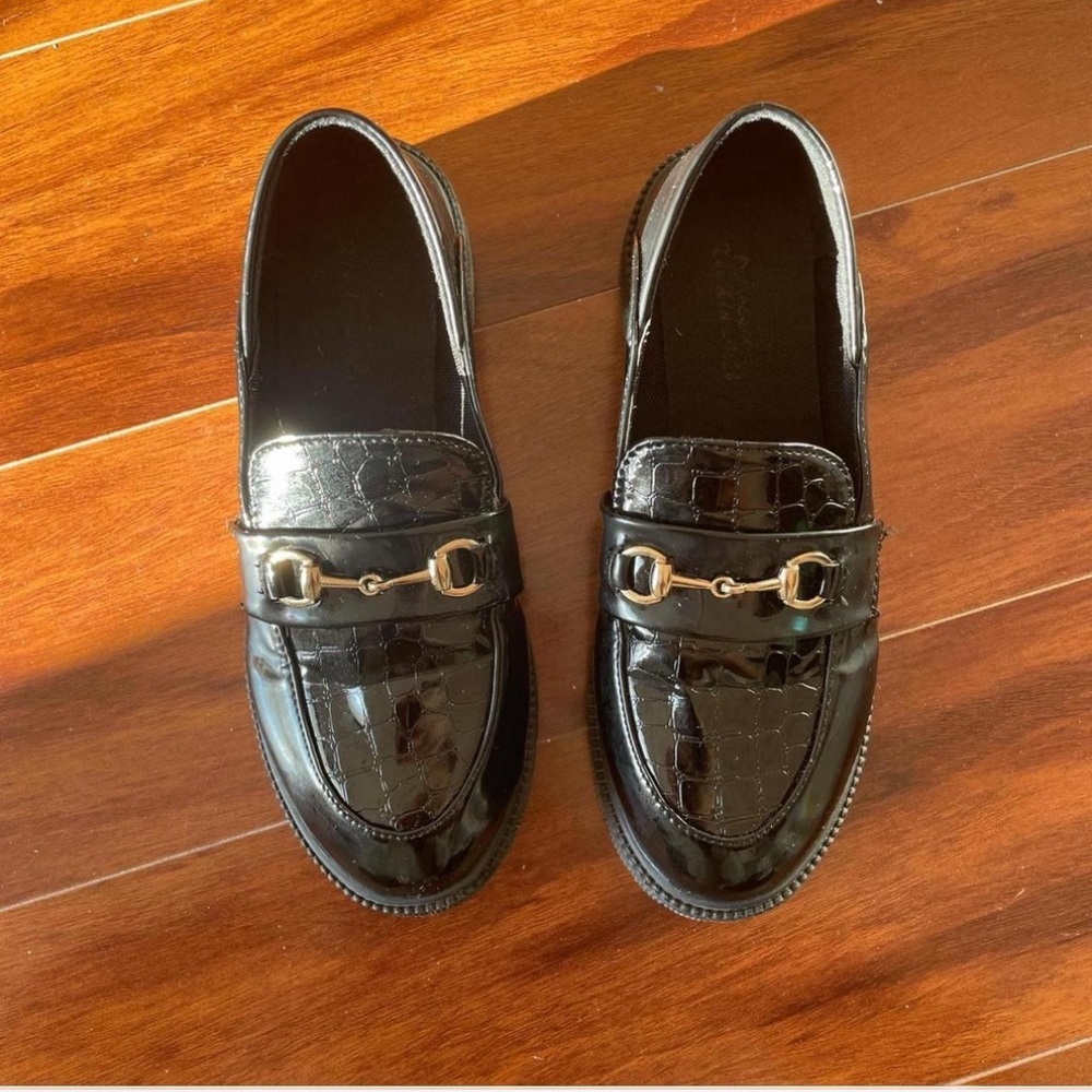 Vintage Black Loafers
